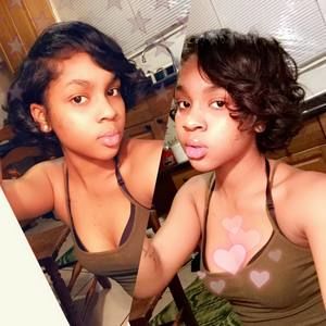 Meet your Posher, Adriana